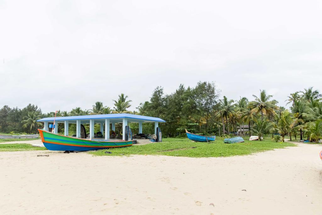 Waves And Shores Beach Villa Mararikulam Buitenkant foto